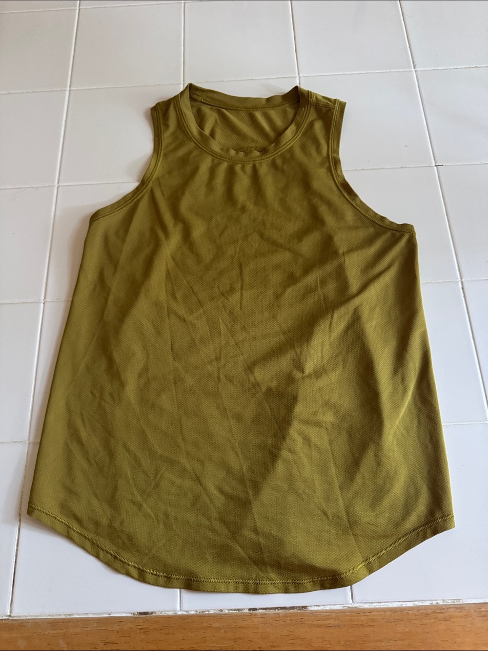 Lululemon Green Sleeveless Tank Top